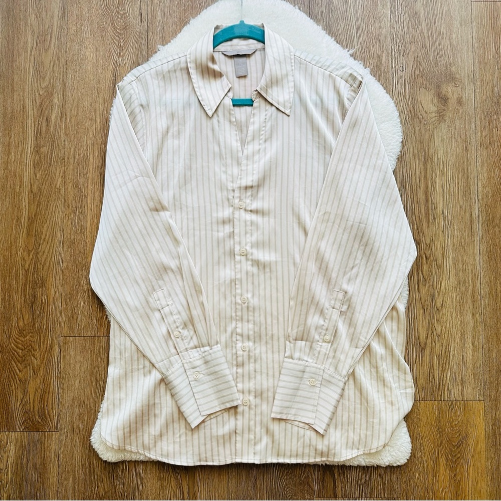 H&M Cream Pinstripe Women’s Button Down Shirt Size Large